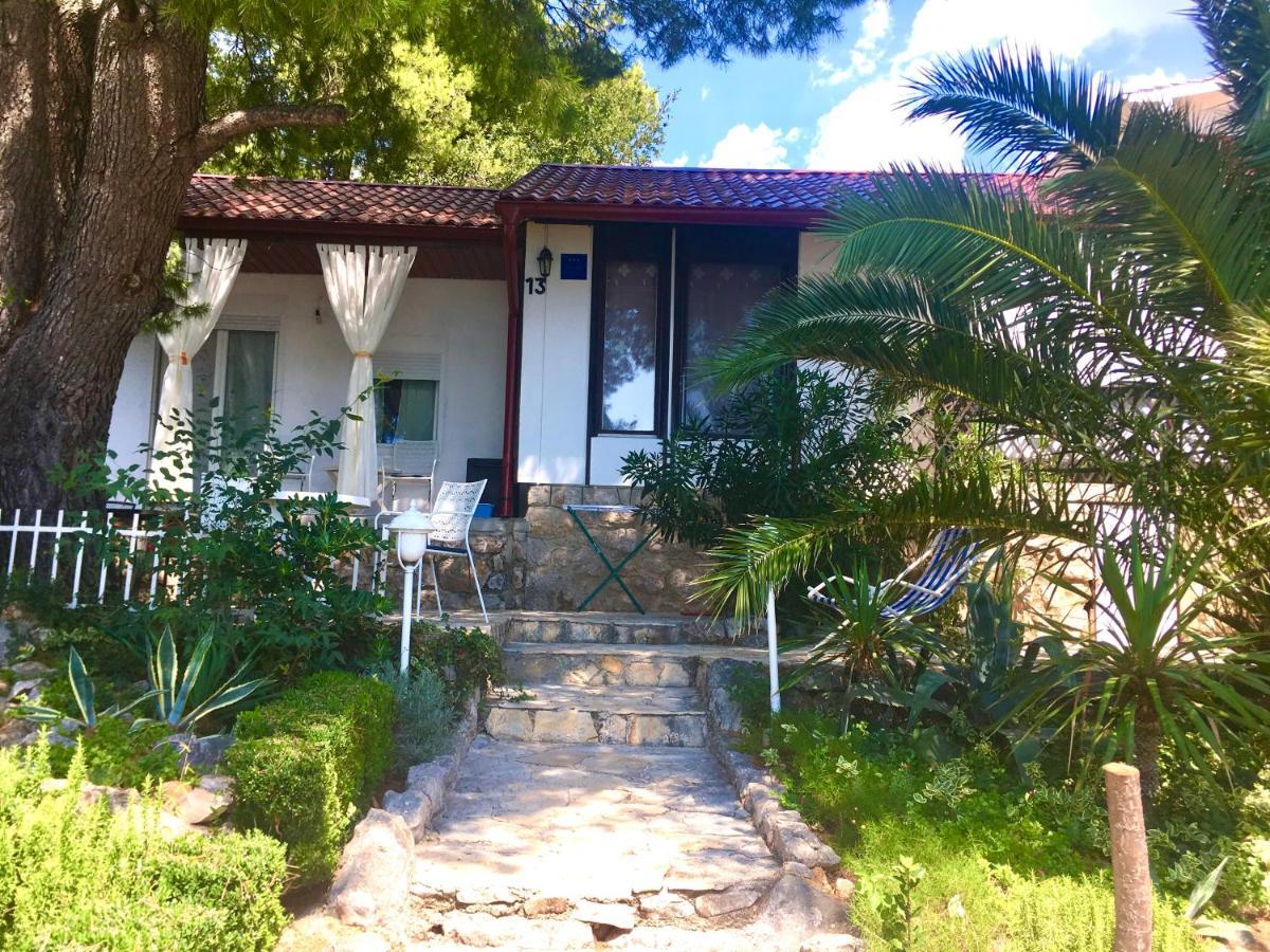 Beach House สตารีกราด-ปาเคลนีซา ภายนอก รูปภาพ